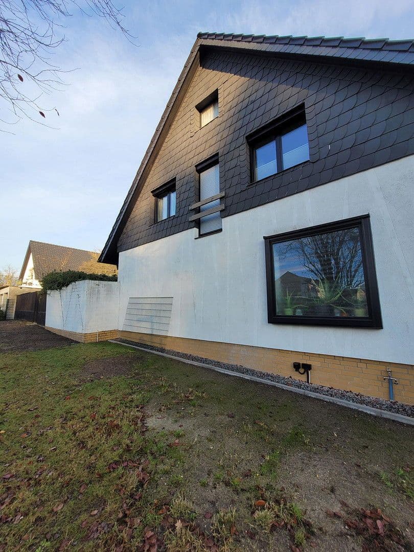 Prodej domu 168 m², pozemek 906 m², Wolfsburg, Dolní Sasko Prodej domu 168 m², pozemek 906 m², Wolfsburg, Dolní Sasko