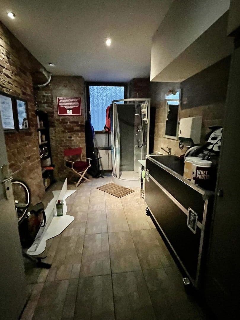 Prodej kanceláře 141 m², Berlin, Berlín Prodej kanceláře 141 m², Berlin, Berlín