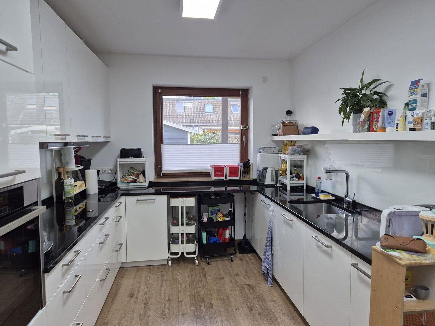 Pronájem domu 114 m², pozemek 160 m², Hans-Scharoun-Weg 7c, Norderstedt, Šlesvicko-Holštýnsko Pronájem domu 114 m², pozemek 160 m², Hans-Scharoun-Weg 7c, Norderstedt, Šlesvicko-Holštýnsko