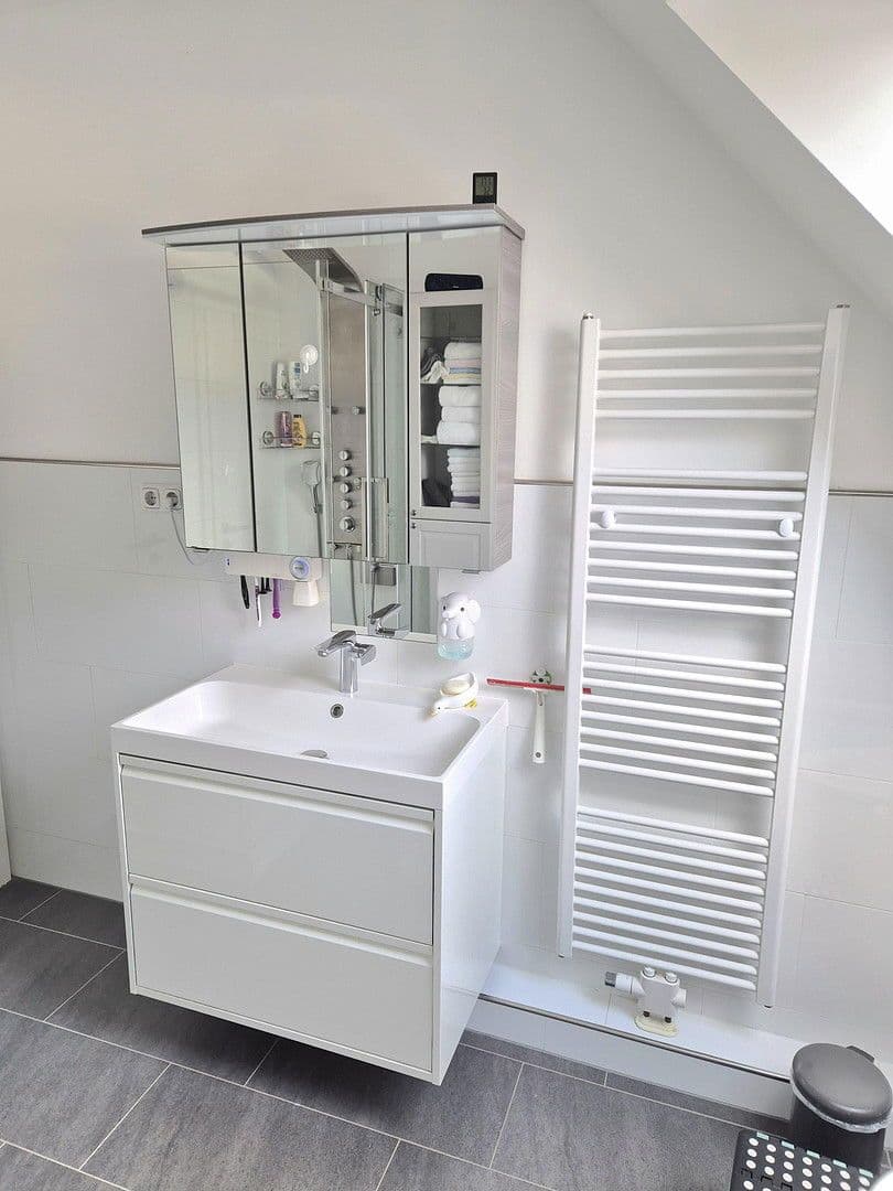 Pronájem domu 114 m², pozemek 160 m², Hans-Scharoun-Weg 7c, Norderstedt, Šlesvicko-Holštýnsko Pronájem domu 114 m², pozemek 160 m², Hans-Scharoun-Weg 7c, Norderstedt, Šlesvicko-Holštýnsko