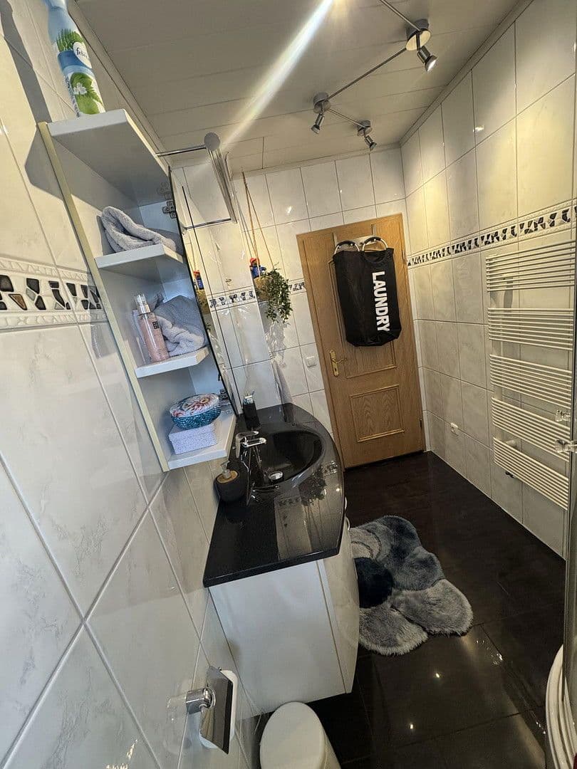 Prodej domu 131 m², pozemek 672 m², Neukirchen bei Sulzbach-Rosenberg, Bavorsko Prodej domu 131 m², pozemek 672 m², Neukirchen bei Sulzbach-Rosenberg, Bavorsko