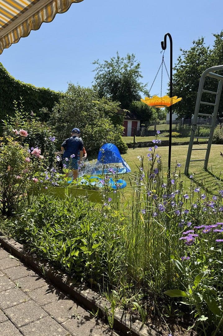 Prodej domu 131 m², pozemek 672 m², Neukirchen bei Sulzbach-Rosenberg, Bavorsko Prodej domu 131 m², pozemek 672 m², Neukirchen bei Sulzbach-Rosenberg, Bavorsko