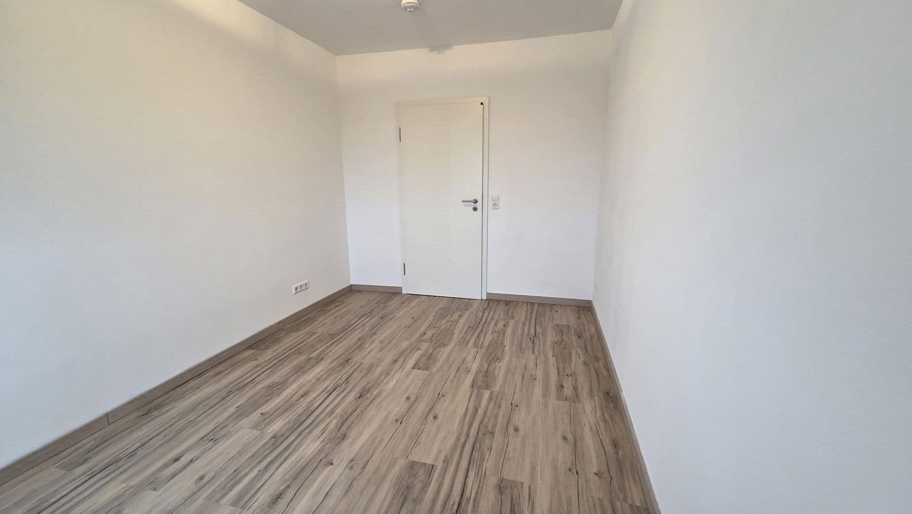 Prodej bytu 3+1 70 m², Frankenthal, Porýní-Falc Prodej bytu 3+1 70 m², Frankenthal, Porýní-Falc