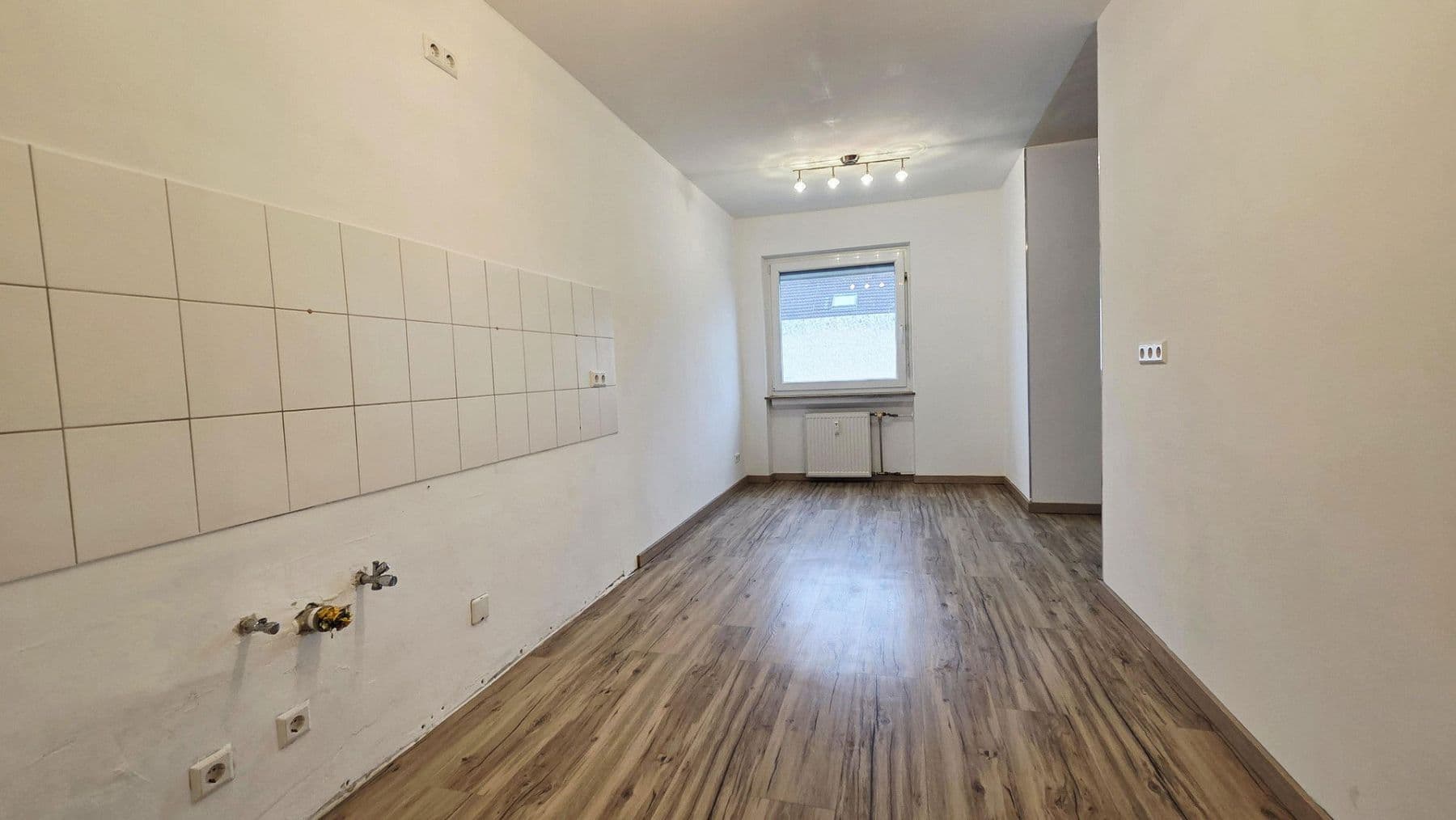 Prodej bytu 3+1 70 m², Frankenthal, Porýní-Falc Prodej bytu 3+1 70 m², Frankenthal, Porýní-Falc
