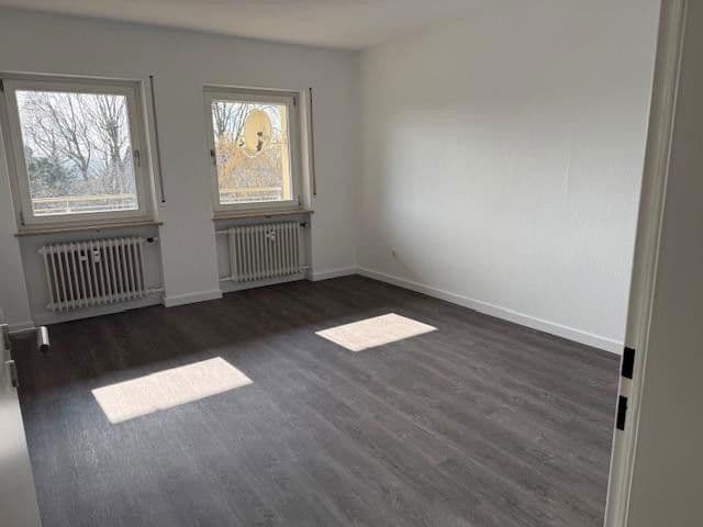 Pronájem bytu 3+1 85 m², Leinburg, Bavorsko Pronájem bytu 3+1 85 m², Leinburg, Bavorsko