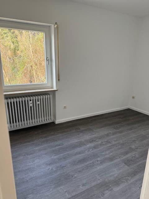 Pronájem bytu 3+1 85 m², Leinburg, Bavorsko Pronájem bytu 3+1 85 m², Leinburg, Bavorsko