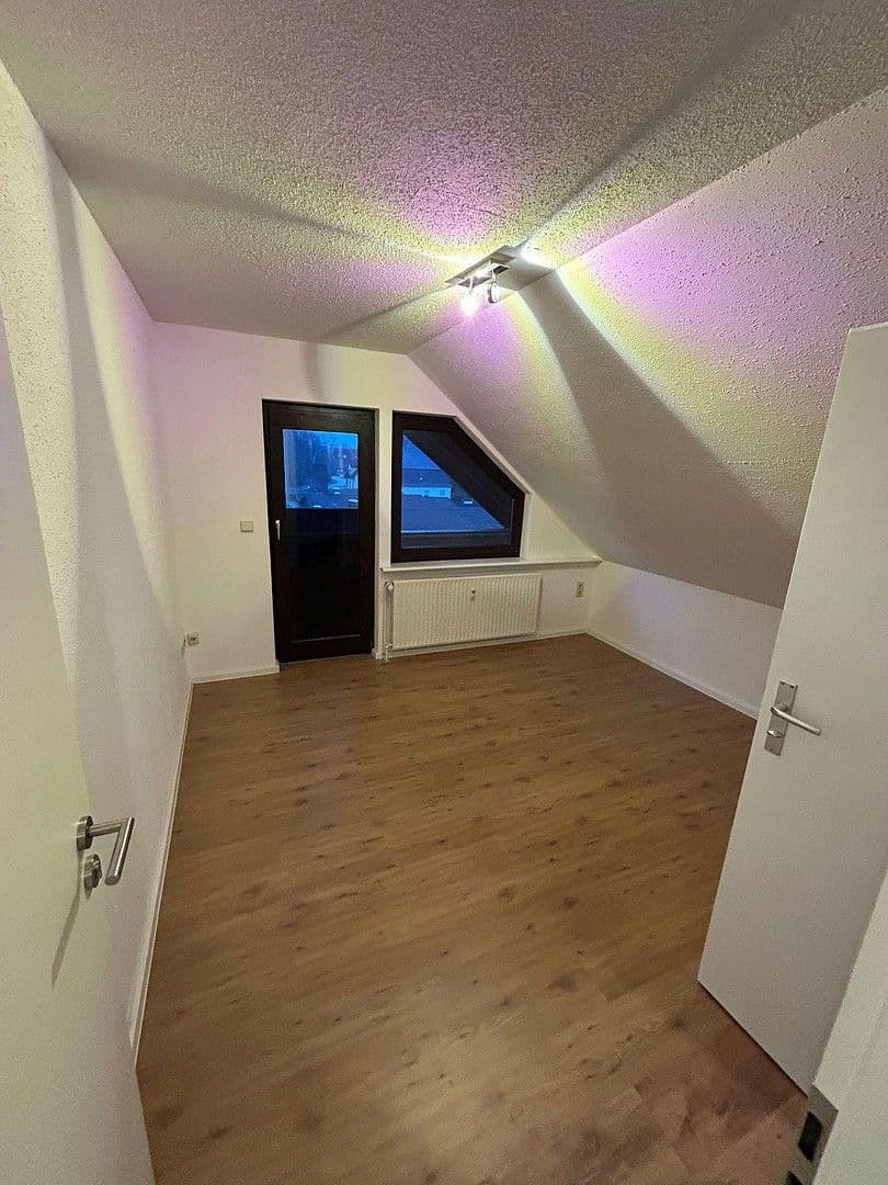 Pronájem bytu 3+1 73 m², Steinheimer Straße 217, Horn-Bad Meinberg, Severní Porýní-Vestfálsko Pronájem bytu 3+1 73 m², Steinheimer Straße 217, Horn-Bad Meinberg, Severní Porýní-Vestfálsko