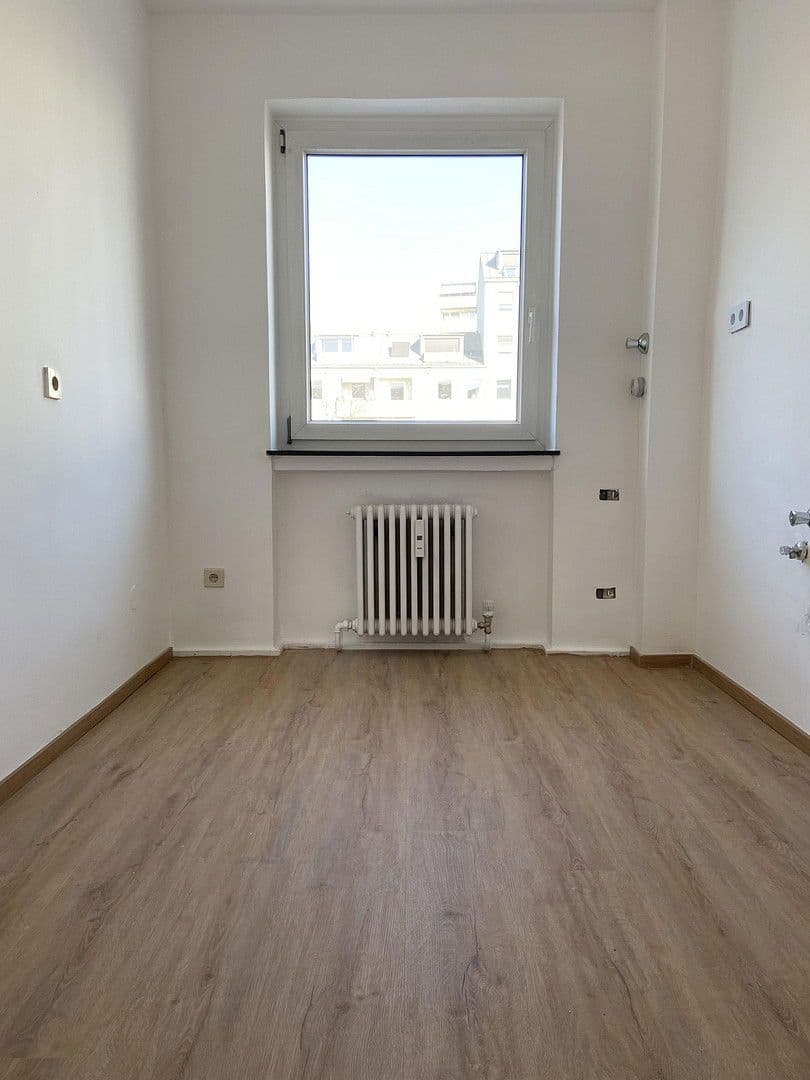 Prodej bytu 3+1 64 m², München, Bavorsko Prodej bytu 3+1 64 m², München, Bavorsko