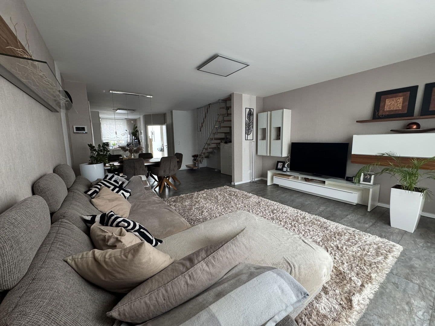 Prodej domu 141 m², pozemek 256 m², Worms-Herrnsheim, Porýní-Falc Prodej domu 141 m², pozemek 256 m², Worms-Herrnsheim, Porýní-Falc