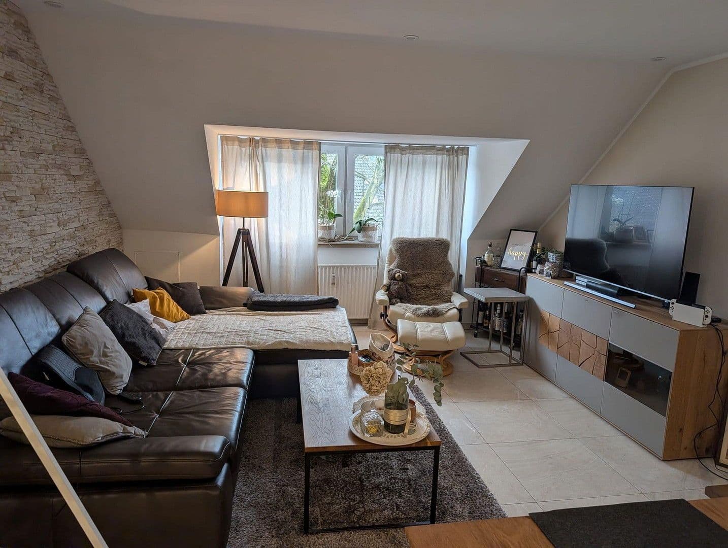 Prodej bytu 4+1 98 m², Essen, Severní Porýní-Vestfálsko Prodej bytu 4+1 98 m², Essen, Severní Porýní-Vestfálsko