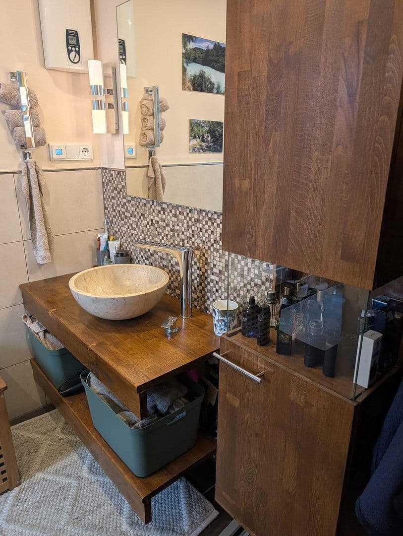 Prodej bytu 4+1 98 m², Essen, Severní Porýní-Vestfálsko Prodej bytu 4+1 98 m², Essen, Severní Porýní-Vestfálsko