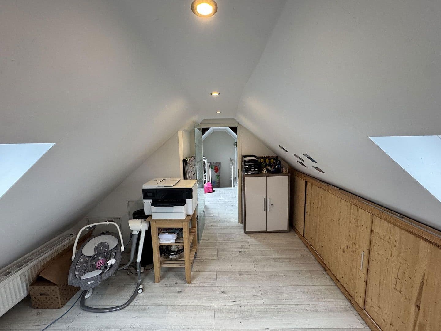 Prodej bytu 4+1 98 m², Essen, Severní Porýní-Vestfálsko Prodej bytu 4+1 98 m², Essen, Severní Porýní-Vestfálsko