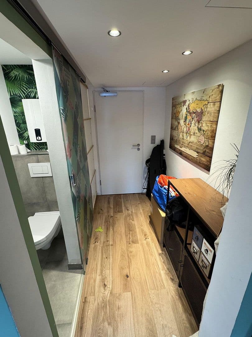 Prodej bytu 4+1 98 m², Essen, Severní Porýní-Vestfálsko Prodej bytu 4+1 98 m², Essen, Severní Porýní-Vestfálsko