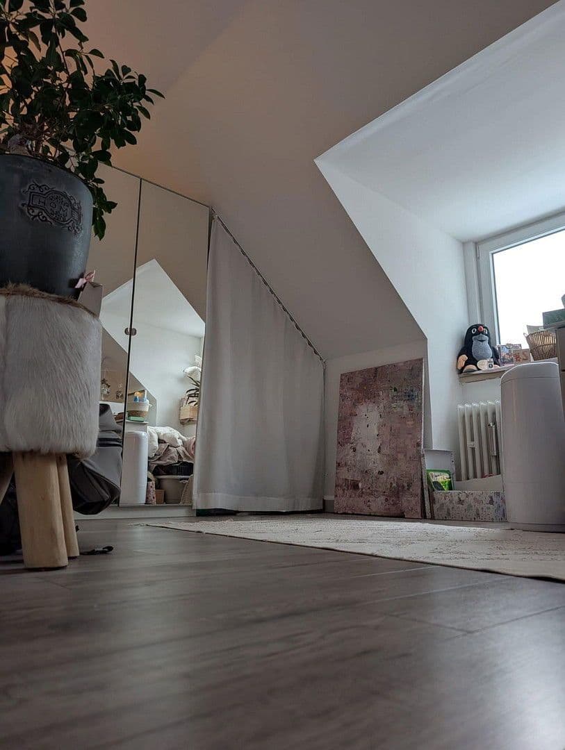 Prodej bytu 4+1 98 m², Essen, Severní Porýní-Vestfálsko Prodej bytu 4+1 98 m², Essen, Severní Porýní-Vestfálsko