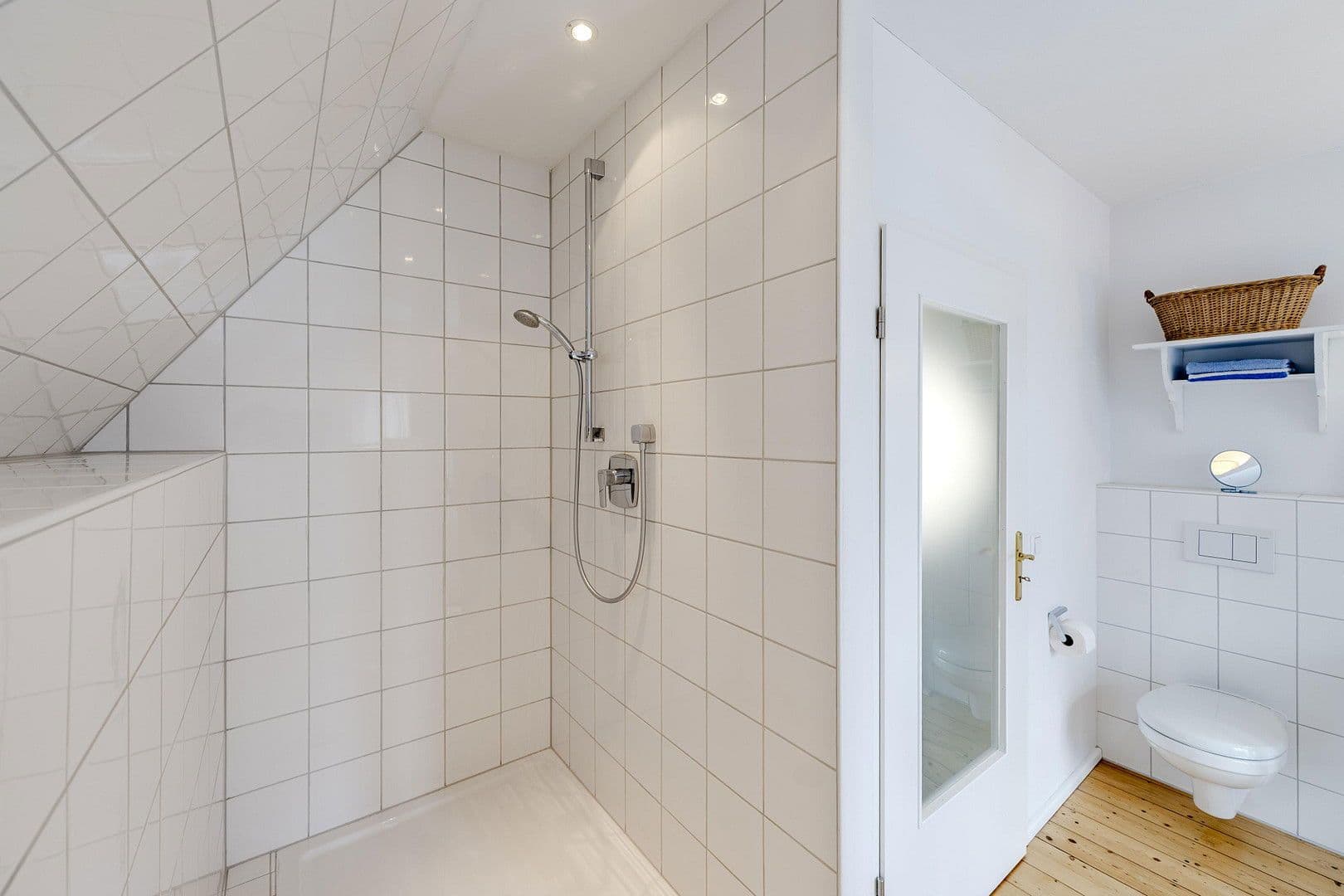 Pronájem domu 130 m², pozemek 446 m², Maikammer, Porýní-Falc Pronájem domu 130 m², pozemek 446 m², Maikammer, Porýní-Falc