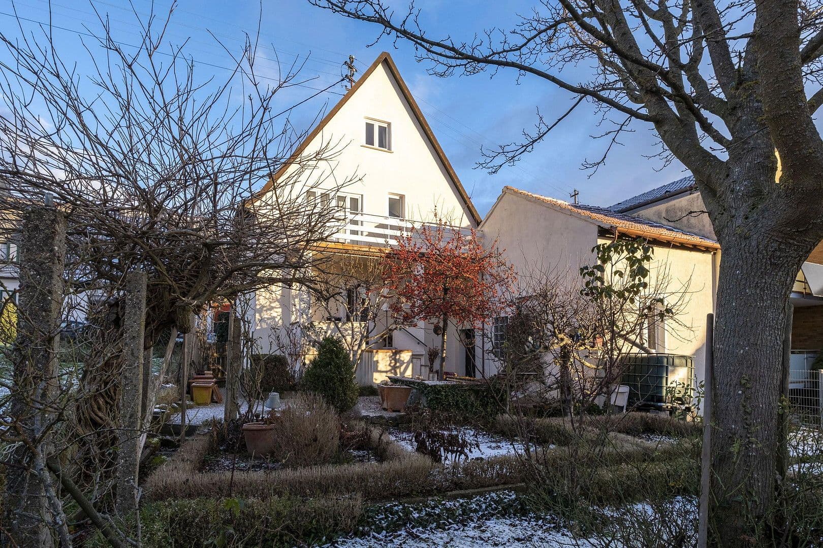 Pronájem domu 130 m², pozemek 446 m², Maikammer, Porýní-Falc Pronájem domu 130 m², pozemek 446 m², Maikammer, Porýní-Falc