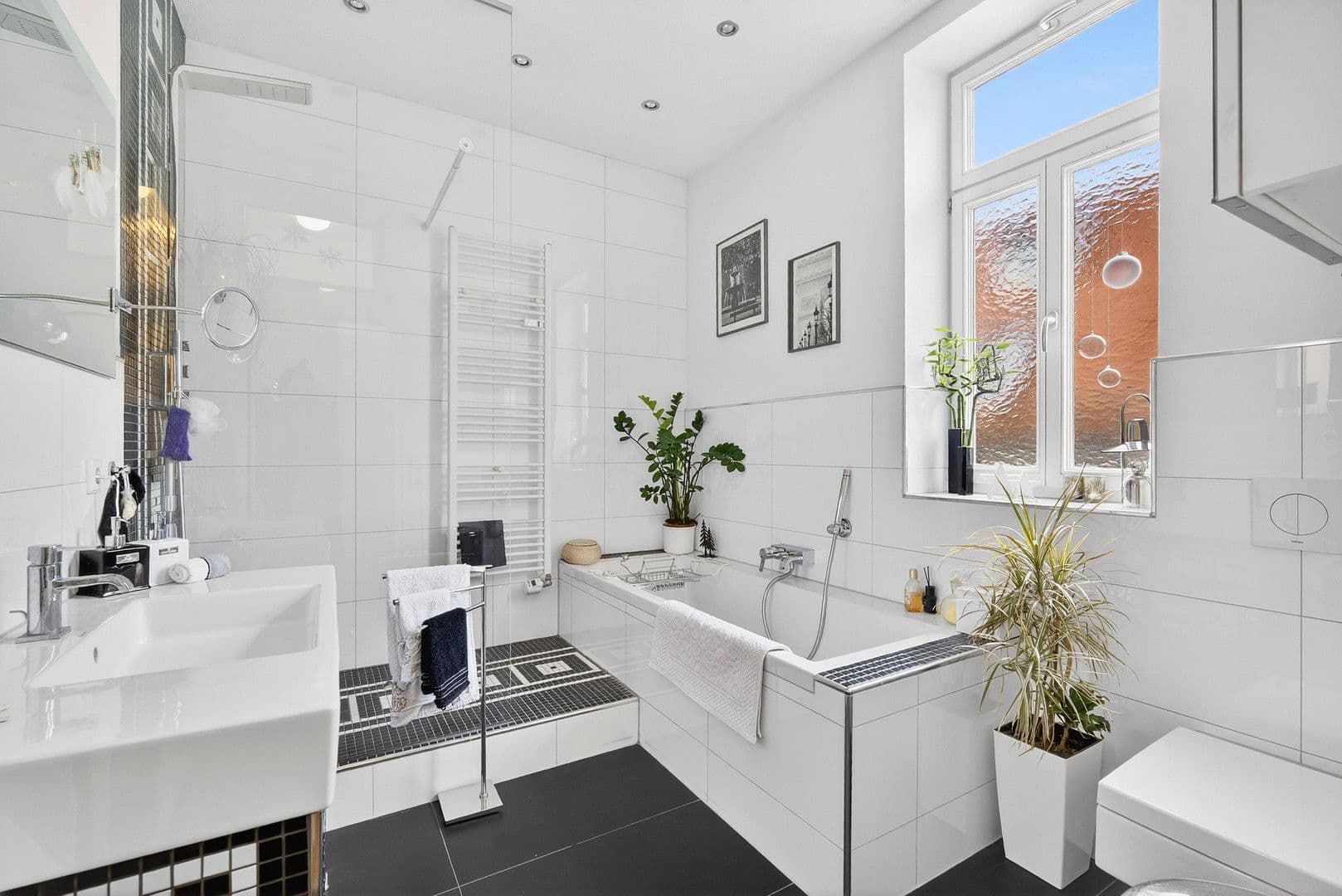 Prodej bytu 4+1 114 m², Esslingen am Neckar, Bádensko-Württembersko Prodej bytu 4+1 114 m², Esslingen am Neckar, Bádensko-Württembersko