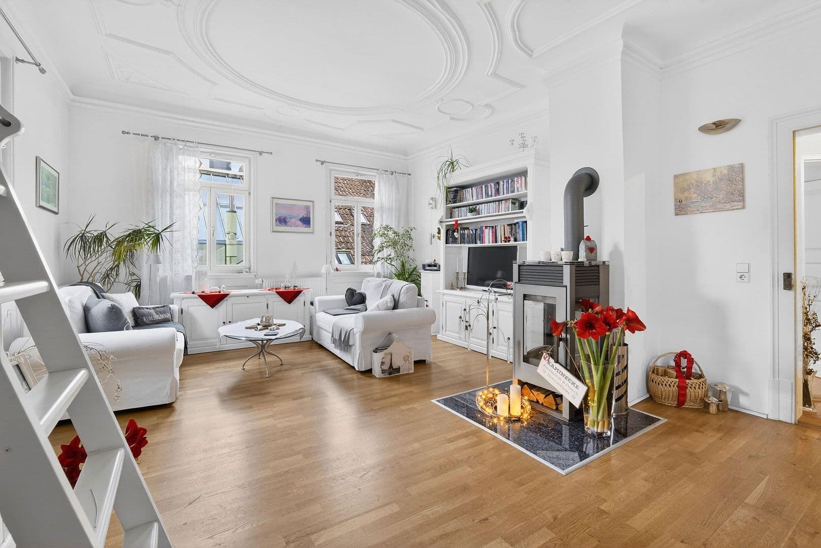 Prodej bytu 4+1 114 m², Esslingen am Neckar, Bádensko-Württembersko Prodej bytu 4+1 114 m², Esslingen am Neckar, Bádensko-Württembersko