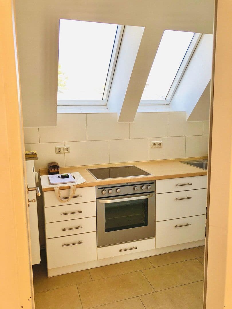 Pronájem bytu 3+1 83 m², München, Bavorsko Pronájem bytu 3+1 83 m², München, Bavorsko