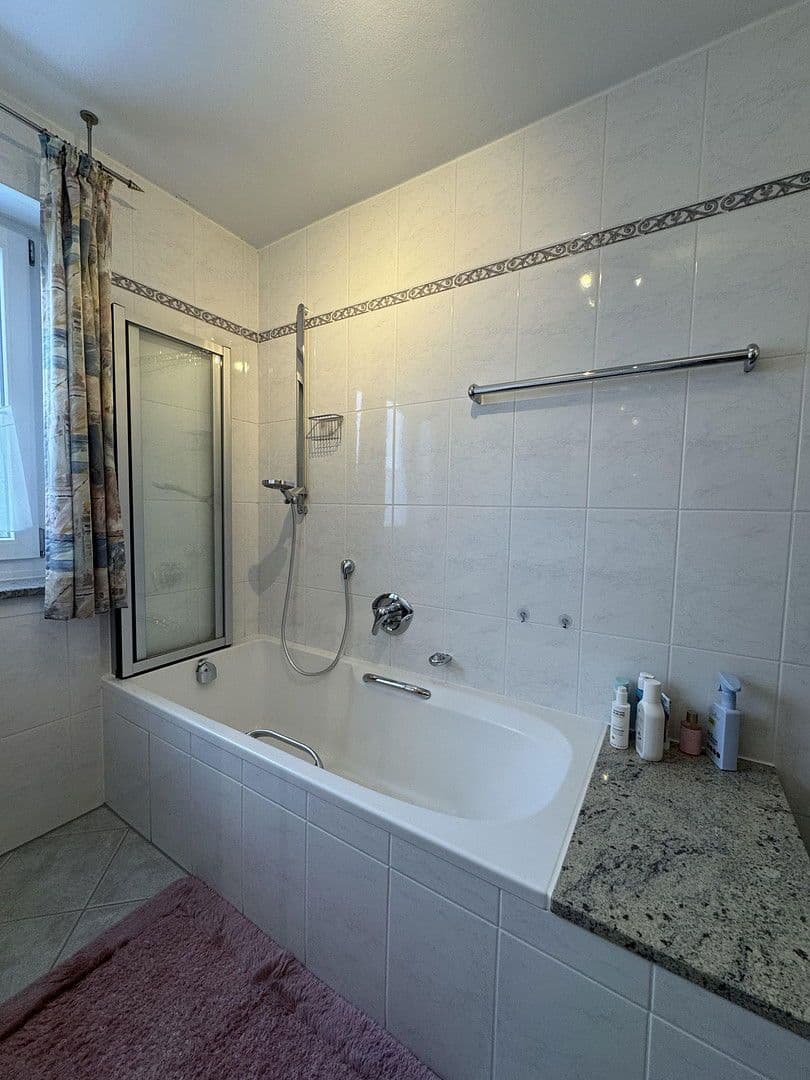 Pronájem bytu 3+1 92 m², Isen, Bavorsko Pronájem bytu 3+1 92 m², Isen, Bavorsko