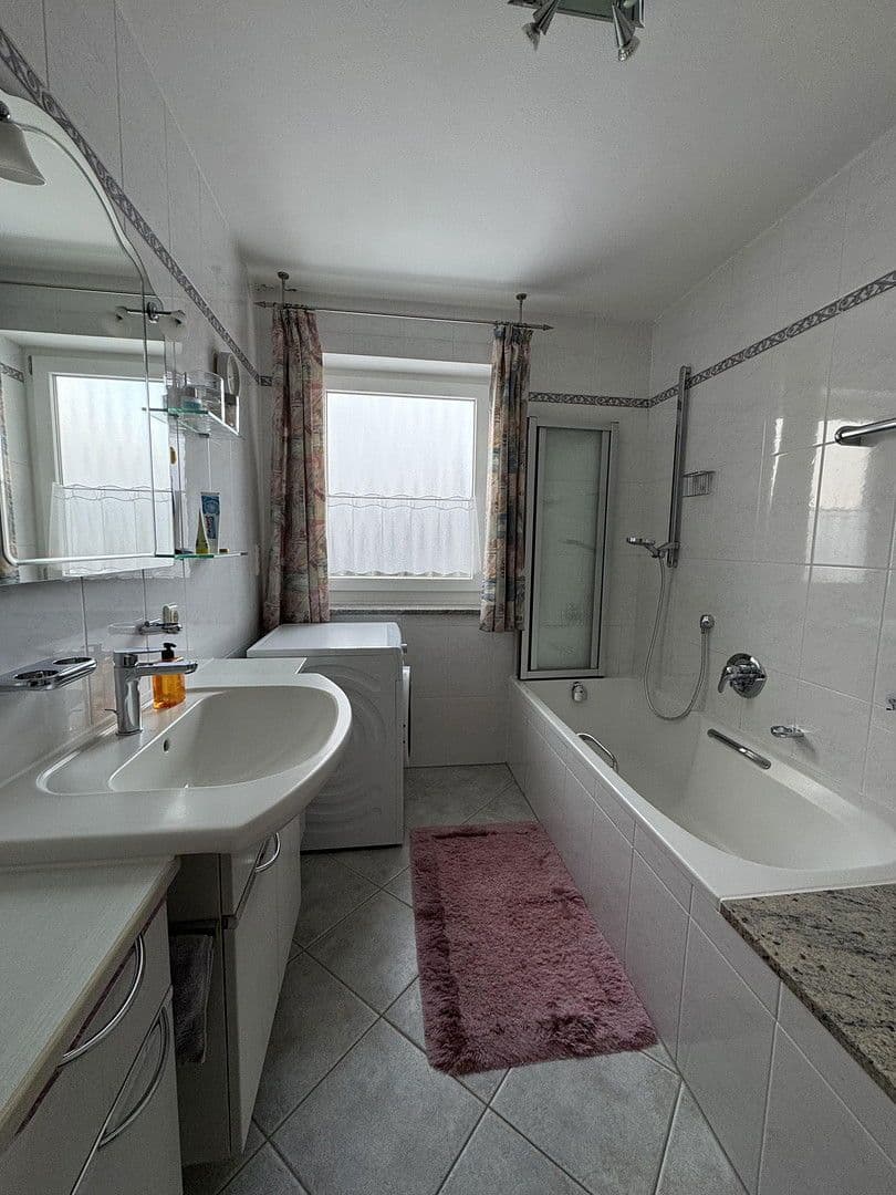 Pronájem bytu 3+1 92 m², Isen, Bavorsko Pronájem bytu 3+1 92 m², Isen, Bavorsko