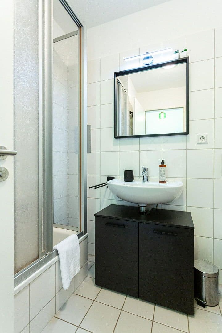 Prodej bytu 1+1 36 m², Carl-Leverkus-Str. 31, Leverkusen, Severní Porýní-Vestfálsko Prodej bytu 1+1 36 m², Carl-Leverkus-Str. 31, Leverkusen, Severní Porýní-Vestfálsko