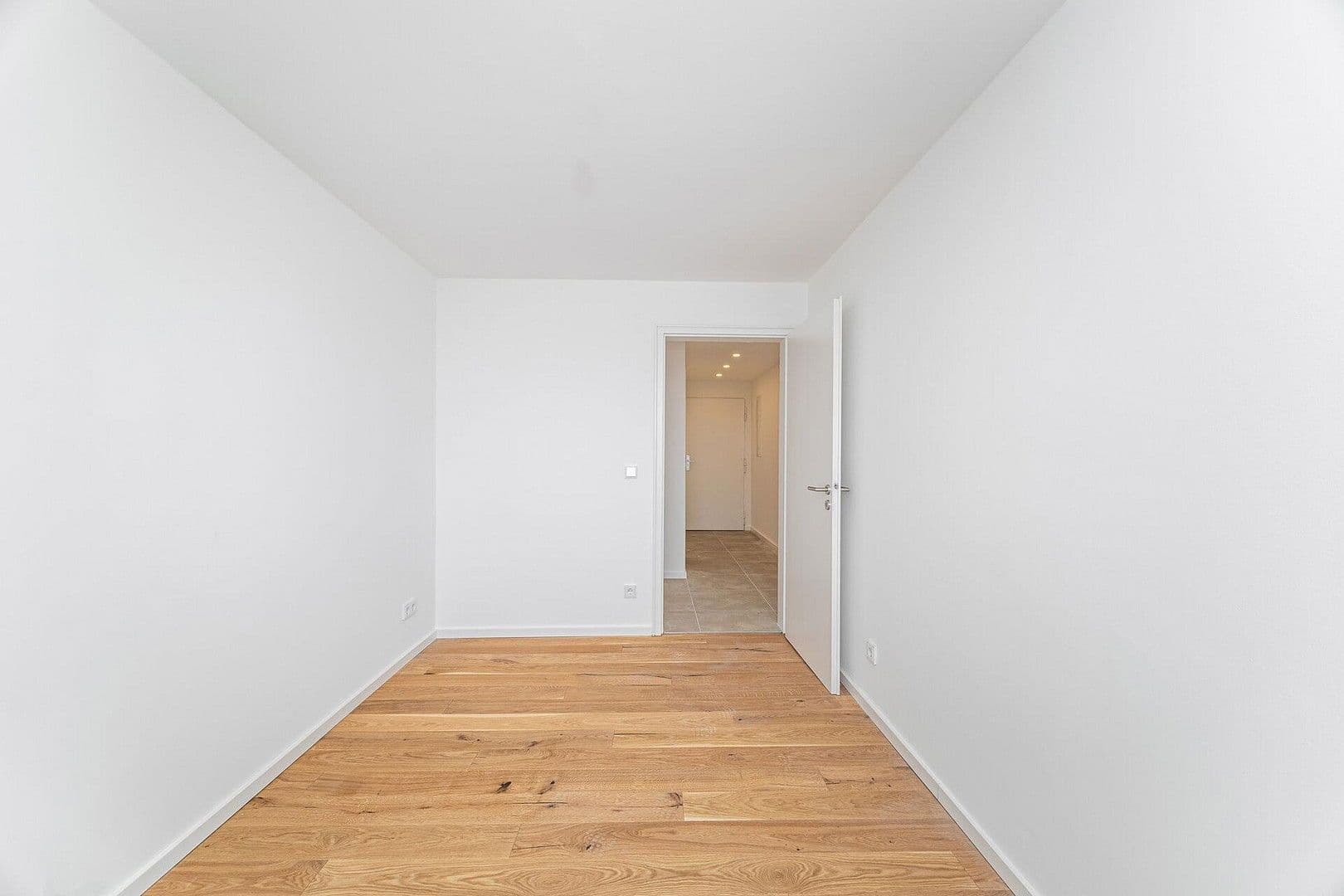 Prodej bytu 3+1 74 m², Germering, Bavorsko Prodej bytu 3+1 74 m², Germering, Bavorsko