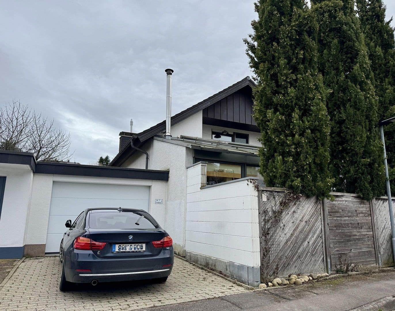 Pronájem domu 220 m², pozemek 554 m², Markgrafenstr. 7, Teningen, Bádensko-Württembersko Pronájem domu 220 m², pozemek 554 m², Markgrafenstr. 7, Teningen, Bádensko-Württembersko