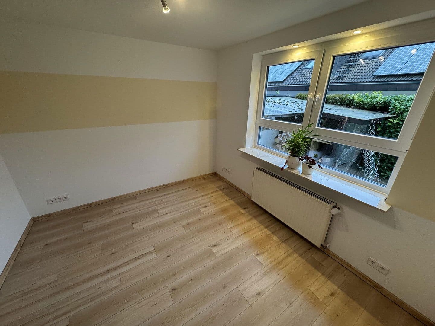 Pronájem domu 220 m², pozemek 554 m², Markgrafenstr. 7, Teningen, Bádensko-Württembersko Pronájem domu 220 m², pozemek 554 m², Markgrafenstr. 7, Teningen, Bádensko-Württembersko