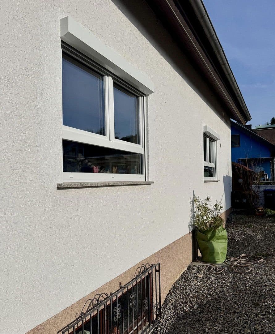 Pronájem domu 220 m², pozemek 554 m², Markgrafenstr. 7, Teningen, Bádensko-Württembersko Pronájem domu 220 m², pozemek 554 m², Markgrafenstr. 7, Teningen, Bádensko-Württembersko