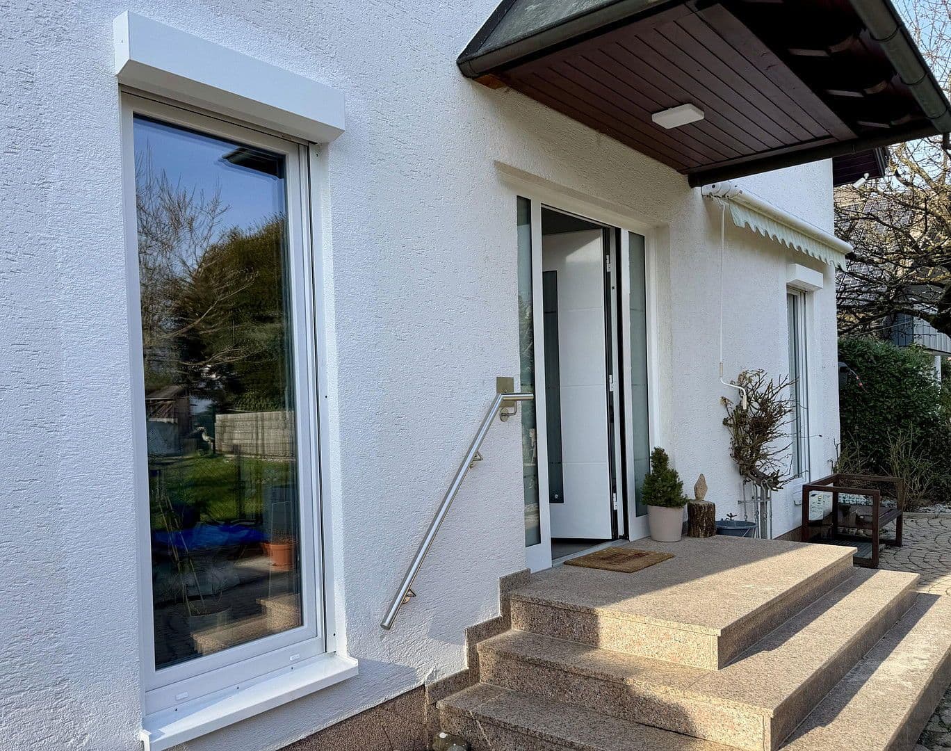 Pronájem domu 220 m², pozemek 554 m², Markgrafenstr. 7, Teningen, Bádensko-Württembersko Pronájem domu 220 m², pozemek 554 m², Markgrafenstr. 7, Teningen, Bádensko-Württembersko