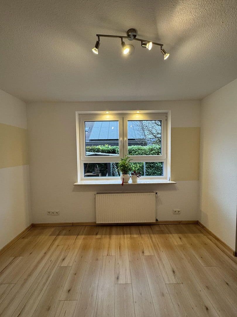 Pronájem domu 220 m², pozemek 554 m², Markgrafenstr. 7, Teningen, Bádensko-Württembersko Pronájem domu 220 m², pozemek 554 m², Markgrafenstr. 7, Teningen, Bádensko-Württembersko
