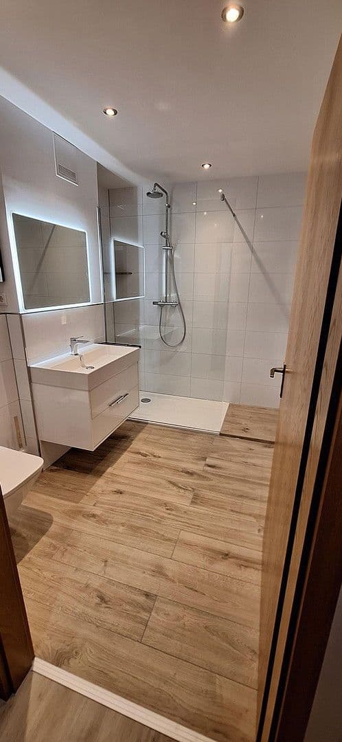 Pronájem bytu 2+1 77 m², Am Altenbruch 28, Mettmann, Severní Porýní-Vestfálsko Pronájem bytu 2+1 77 m², Am Altenbruch 28, Mettmann, Severní Porýní-Vestfálsko