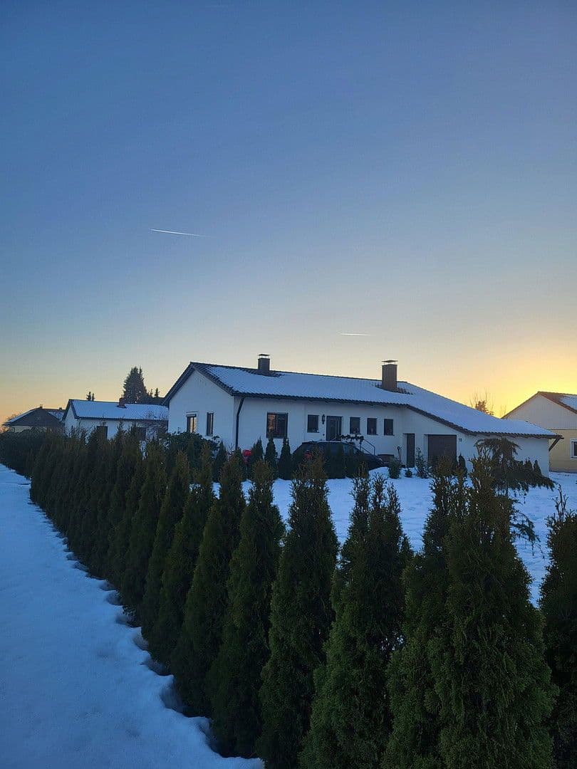 Pronájem domu 140 m², pozemek 950 m², Fürstenzell, Bavorsko Pronájem domu 140 m², pozemek 950 m², Fürstenzell, Bavorsko