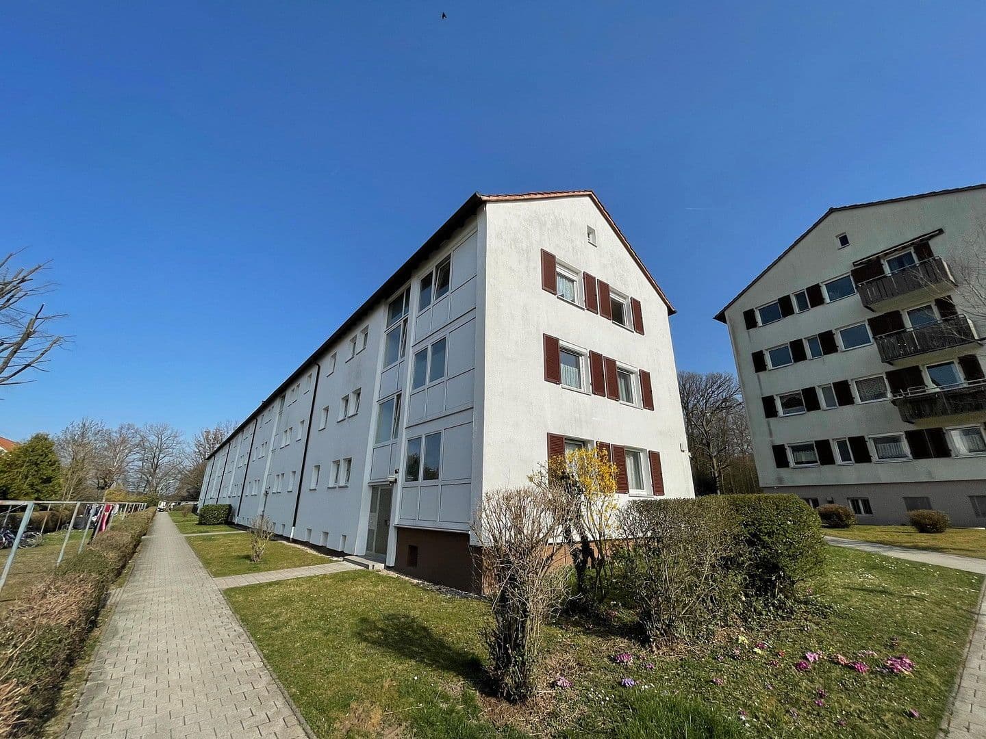 Pronájem bytu 2+1 34 m², Stuttgart, Bádensko-Württembersko Pronájem bytu 2+1 34 m², Stuttgart, Bádensko-Württembersko