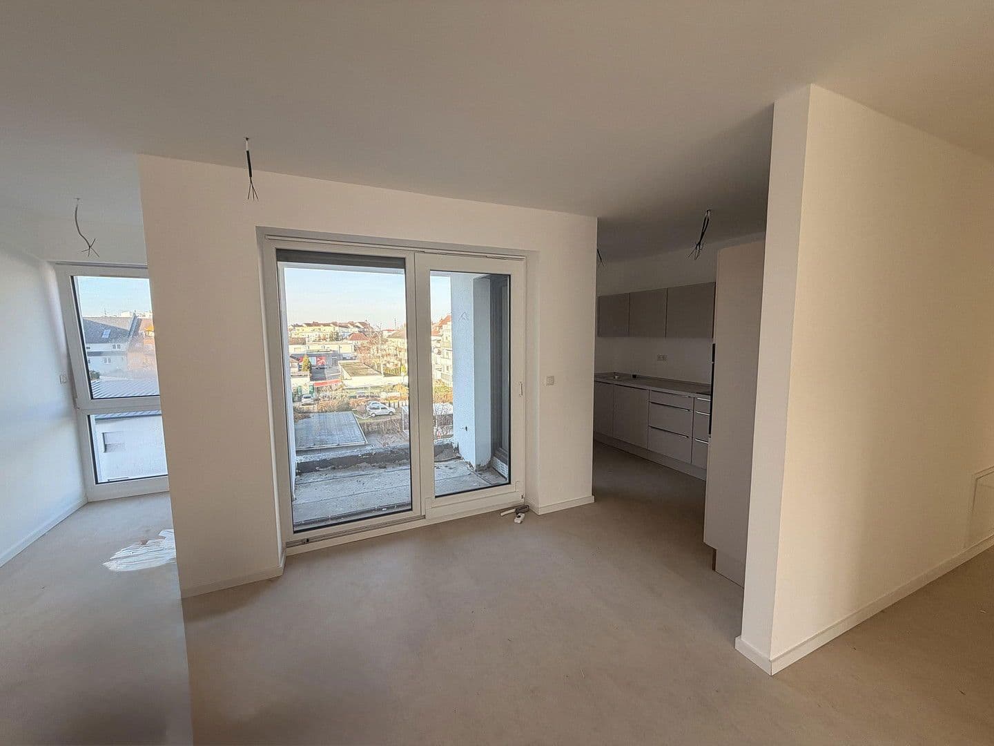 Pronájem bytu 4+1 144 m², Neuhofer Straße 45, Mannheim, Bádensko-Württembersko Pronájem bytu 4+1 144 m², Neuhofer Straße 45, Mannheim, Bádensko-Württembersko