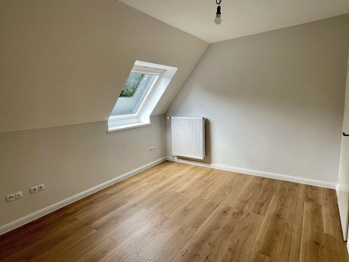 Prodej domu 110 m², pozemek 532 m², Bremen, Bremen Prodej domu 110 m², pozemek 532 m², Bremen, Bremen