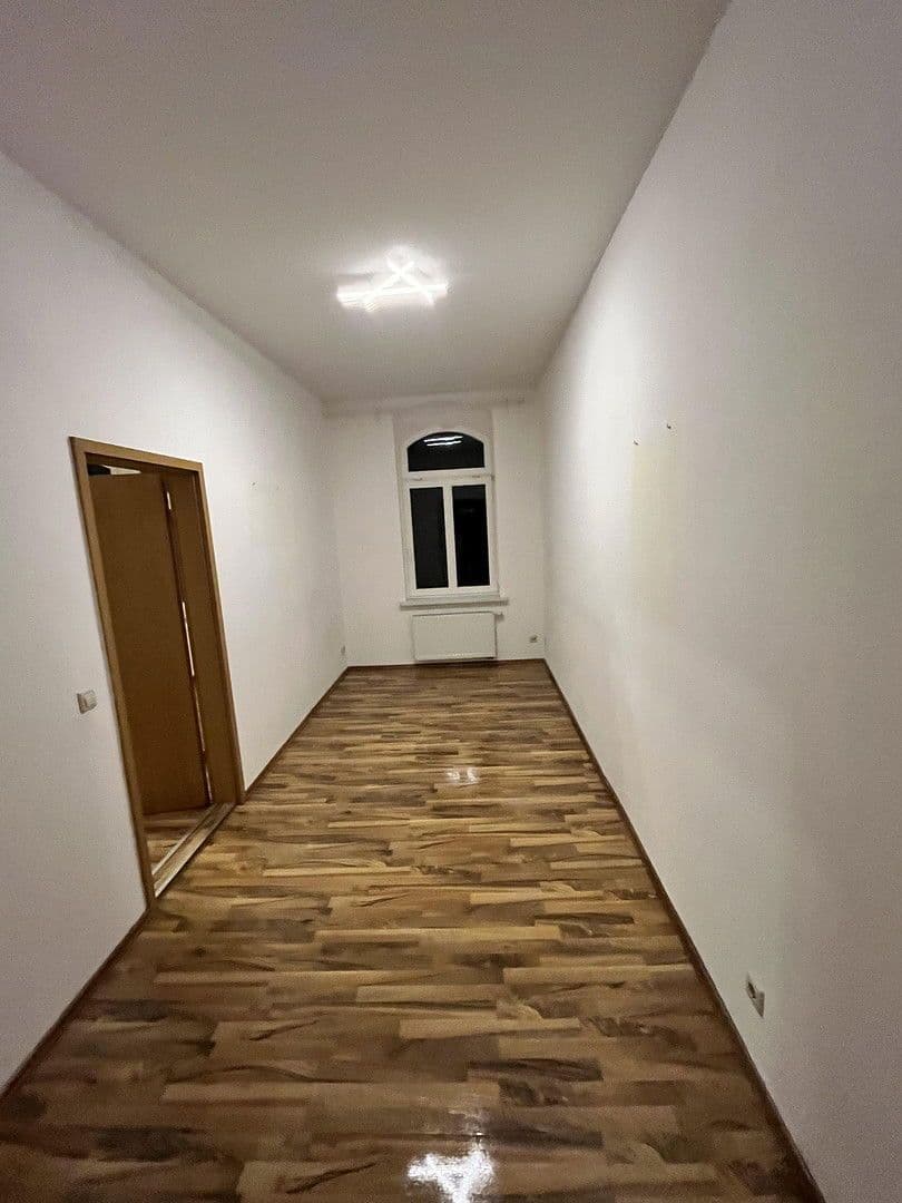 Pronájem bytu 2+1 53 m², Henriettenstr 23, Chemnitz, Sasko Pronájem bytu 2+1 53 m², Henriettenstr 23, Chemnitz, Sasko
