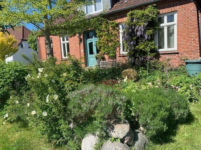 Prodej domu 200 m², pozemek 1.450 m², Dierhagen, Mecklenburg-Vorpommern Prodej domu 200 m², pozemek 1.450 m², Dierhagen, Mecklenburg-Vorpommern