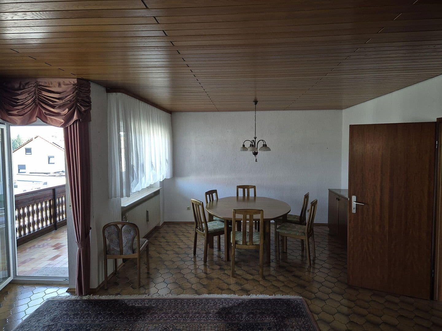 Prodej domu 185 m², pozemek 708 m², Sinsheim, Bádensko-Württembersko Prodej domu 185 m², pozemek 708 m², Sinsheim, Bádensko-Württembersko