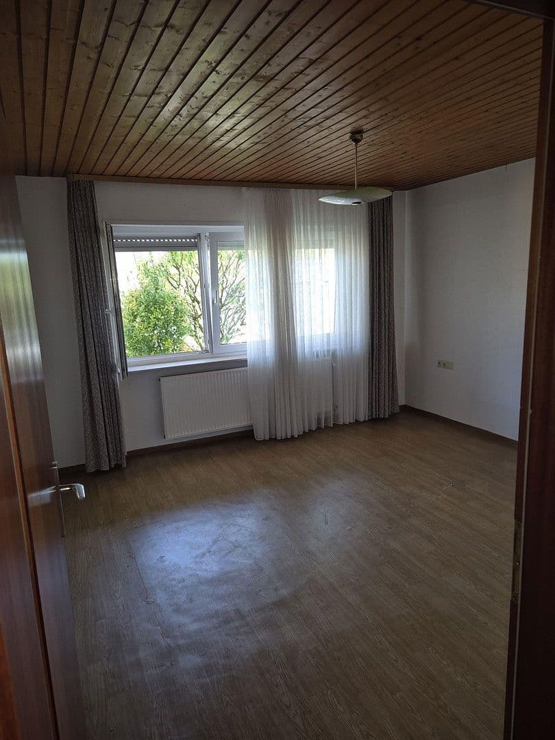 Prodej domu 185 m², pozemek 708 m², Sinsheim, Bádensko-Württembersko Prodej domu 185 m², pozemek 708 m², Sinsheim, Bádensko-Württembersko