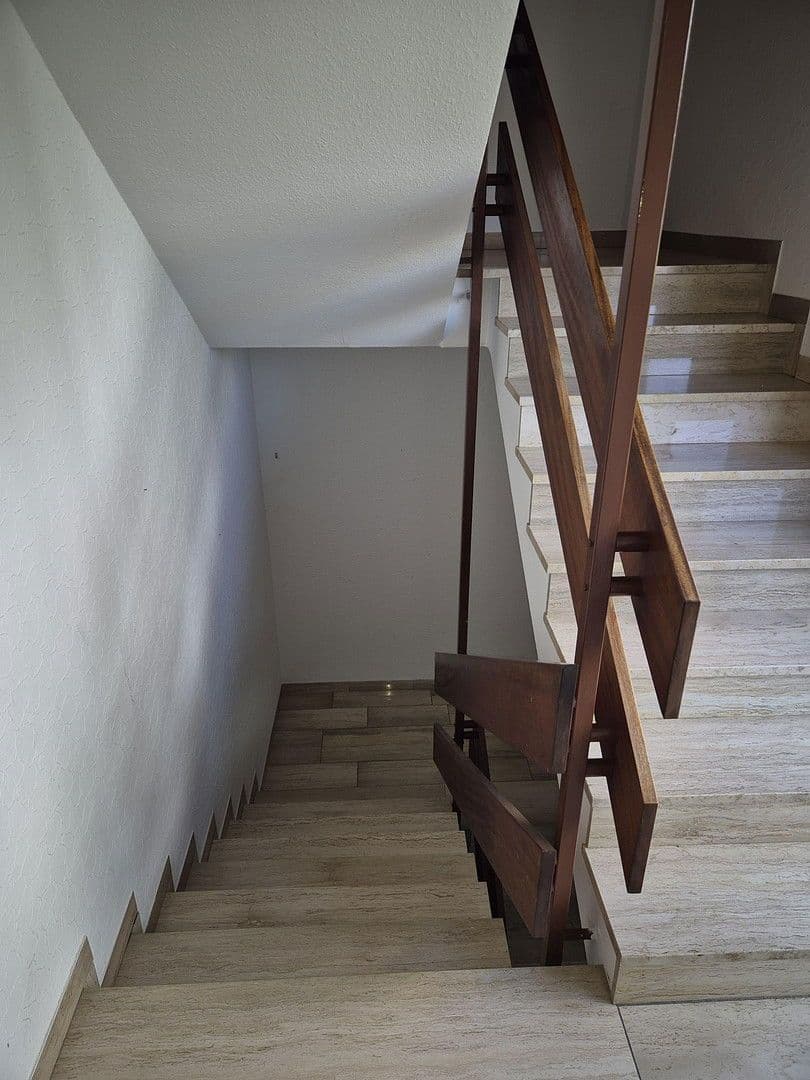 Prodej domu 185 m², pozemek 708 m², Sinsheim, Bádensko-Württembersko Prodej domu 185 m², pozemek 708 m², Sinsheim, Bádensko-Württembersko