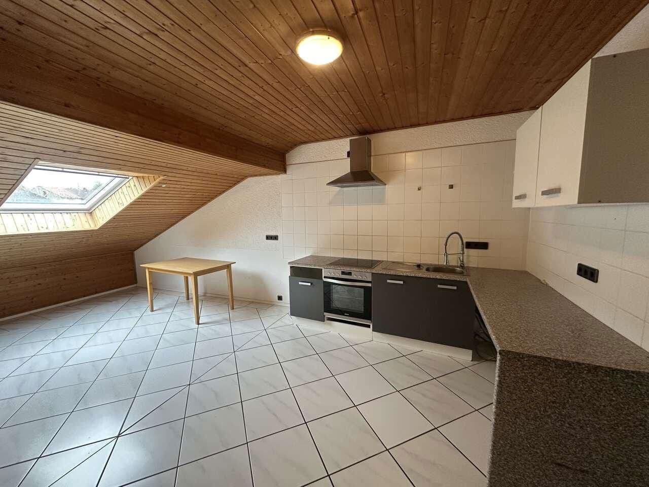 Pronájem domu 244 m², pozemek 400 m², Rehlingen-Siersburg, Země Sársko Pronájem domu 244 m², pozemek 400 m², Rehlingen-Siersburg, Země Sársko