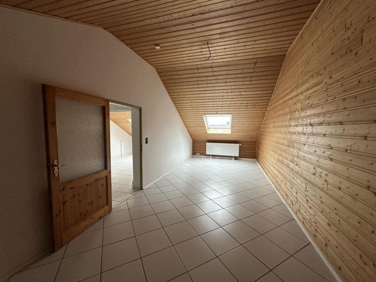 Pronájem domu 244 m², pozemek 400 m², Rehlingen-Siersburg, Země Sársko Pronájem domu 244 m², pozemek 400 m², Rehlingen-Siersburg, Země Sársko