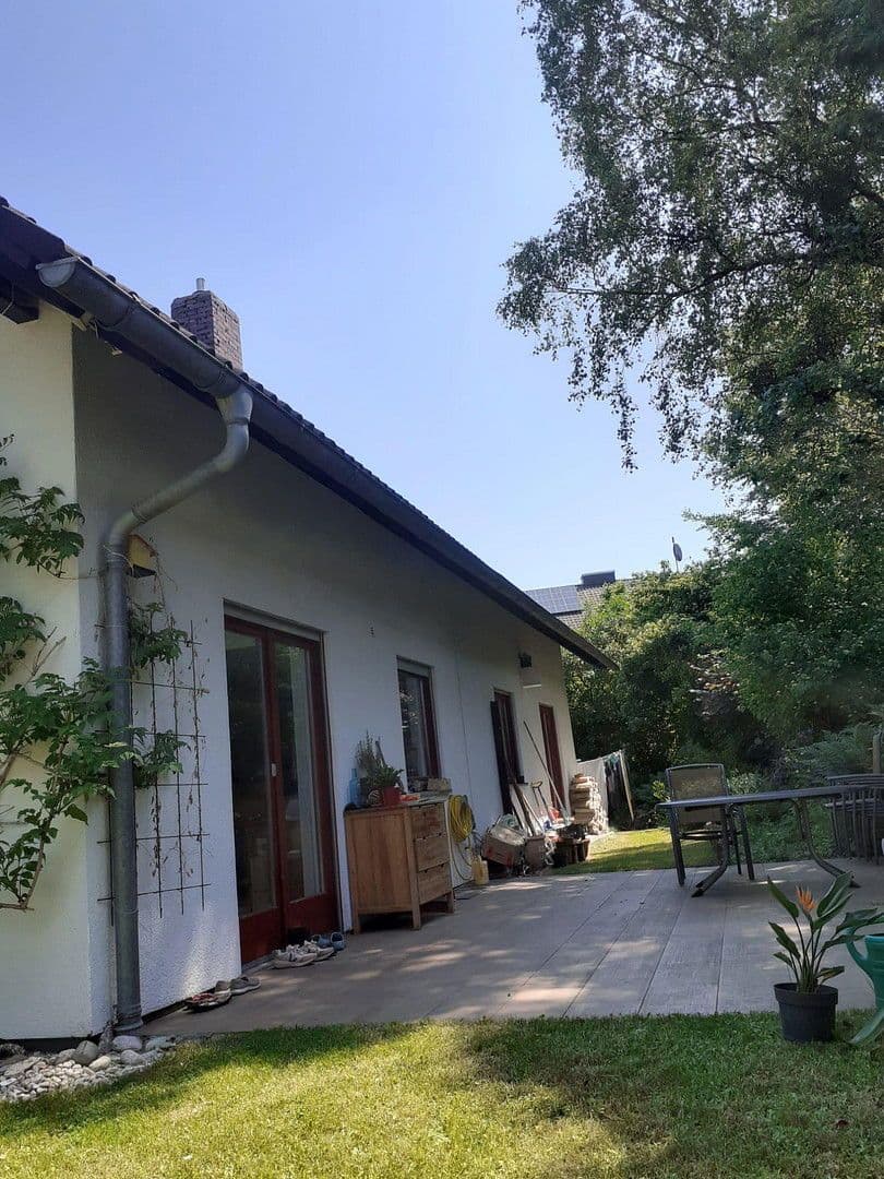 Prodej domu 202 m², pozemek 680 m², Egmating, Bavorsko Prodej domu 202 m², pozemek 680 m², Egmating, Bavorsko