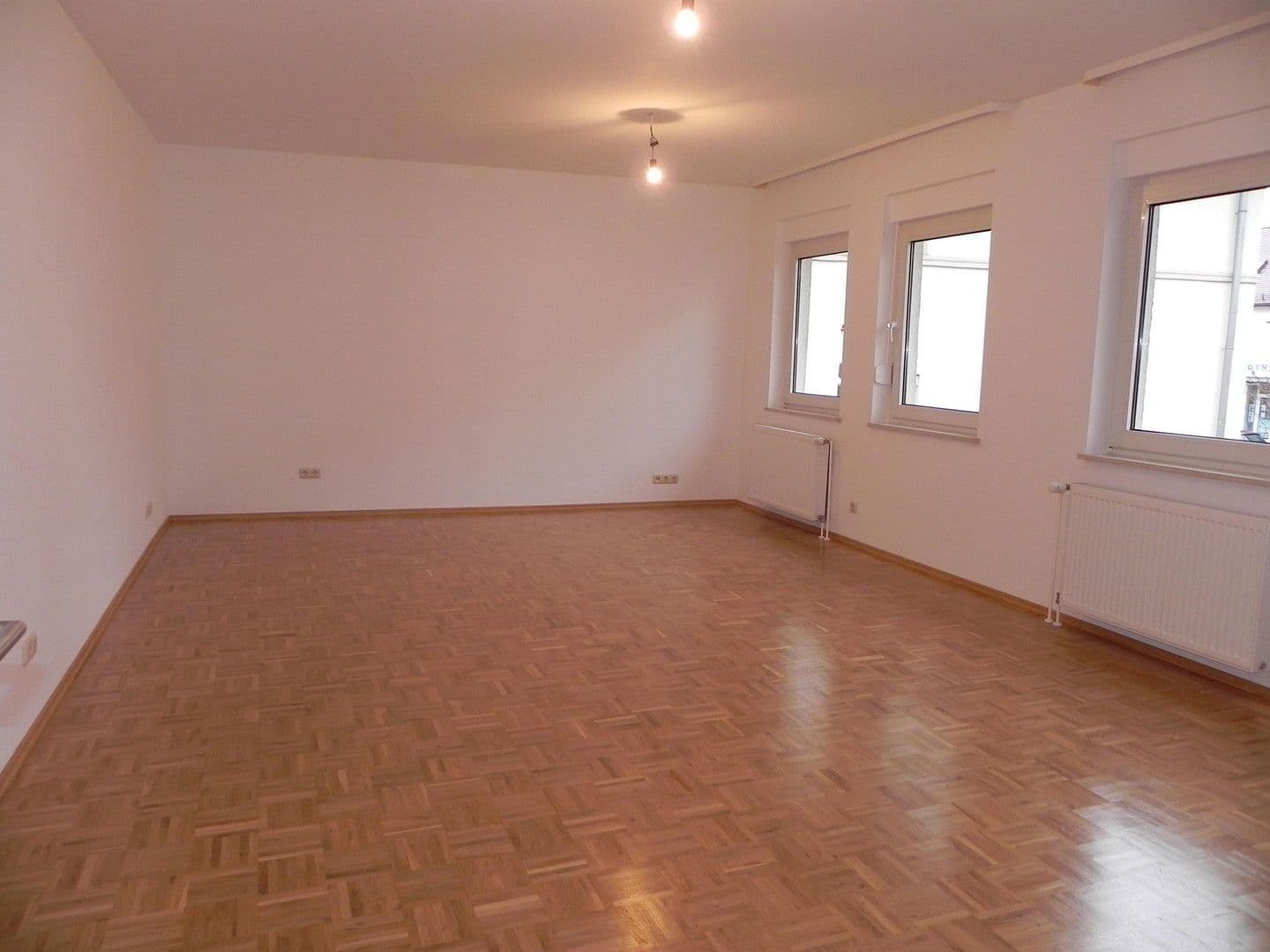 Pronájem bytu 3+1 97 m², Aschaffenburger Straße 50, Offenbach, Hessen Pronájem bytu 3+1 97 m², Aschaffenburger Straße 50, Offenbach, Hessen