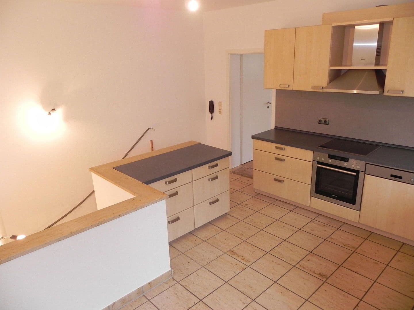 Pronájem bytu 3+1 97 m², Aschaffenburger Straße 50, Offenbach, Hessen Pronájem bytu 3+1 97 m², Aschaffenburger Straße 50, Offenbach, Hessen