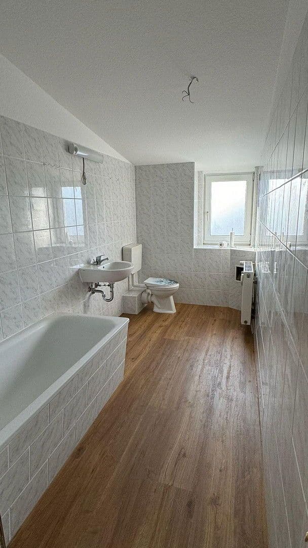 Pronájem bytu 3+1 94 m², Rogätzer Str. 62, Magdeburg, Sasko-Anhaltsko Pronájem bytu 3+1 94 m², Rogätzer Str. 62, Magdeburg, Sasko-Anhaltsko