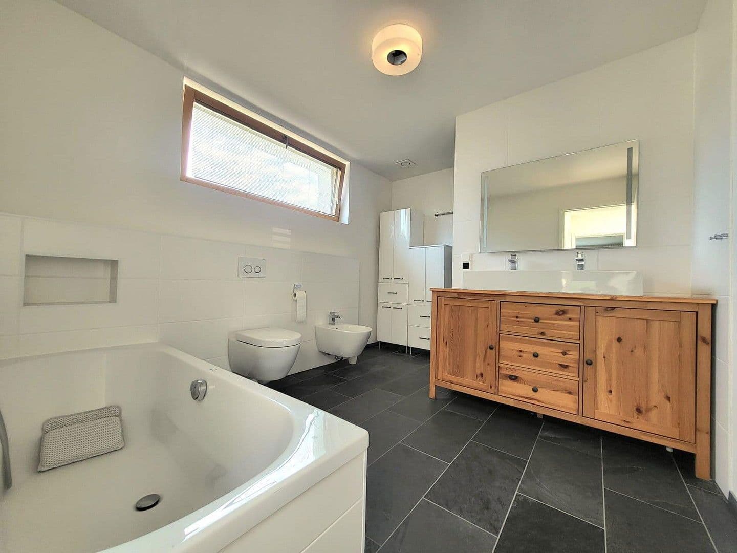 Pronájem domu 240 m², pozemek 850 m², Pfungstädter Straße 64, Darmstadt OT Eberstadt, Hessen Pronájem domu 240 m², pozemek 850 m², Pfungstädter Straße 64, Darmstadt OT Eberstadt, Hessen