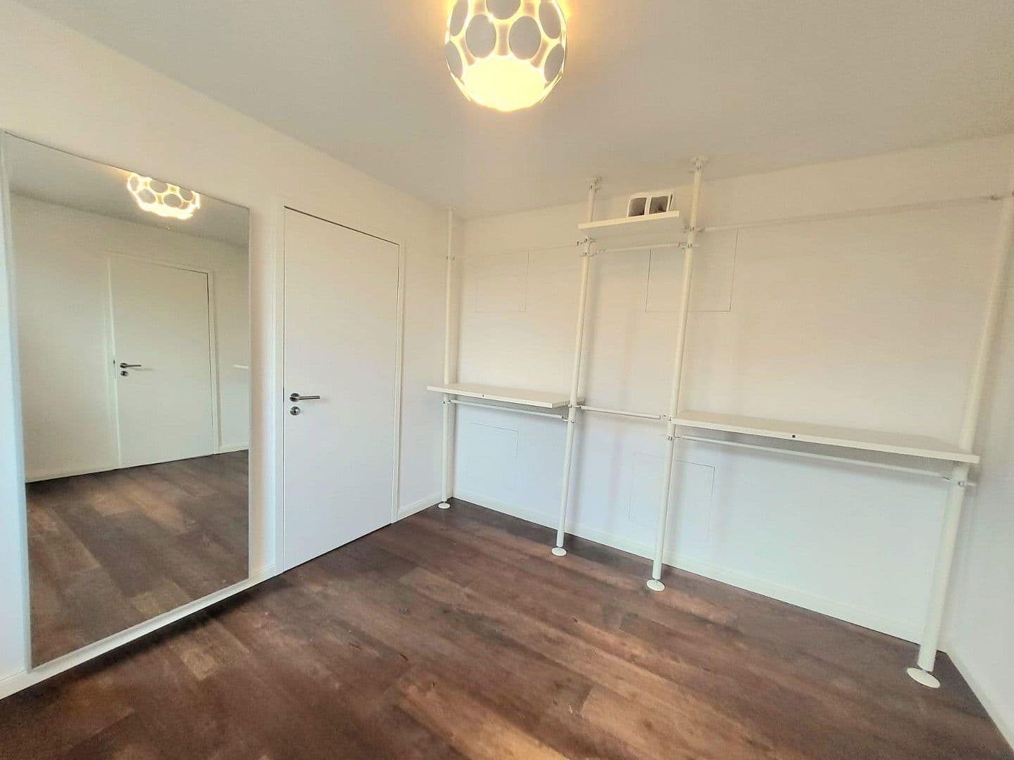 Pronájem domu 240 m², pozemek 850 m², Pfungstädter Straße 64, Darmstadt OT Eberstadt, Hessen Pronájem domu 240 m², pozemek 850 m², Pfungstädter Straße 64, Darmstadt OT Eberstadt, Hessen